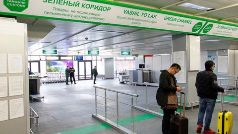 Toshkent xalqaro aeroportida ikki xorijiy fuqaroga sayyor tarzda viza rasmiylashtirildi