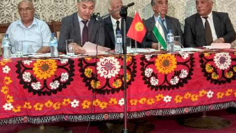 Toshkentda Chingiz Aytmatovga “O‘zbekiston xalq yozuvchisi” unvonini berishni taklif qilishdi