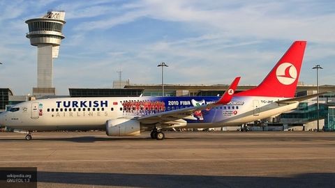 Туркияда самолётдан йиқилиб тушган британиялик фуқаро вафот этди