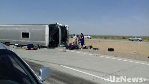 Buxoroda ag‘darilgan avtobusning 4 nafar yo‘lovchisi kasalxonaga yotqizildi