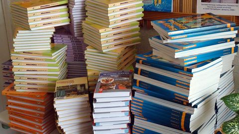O‘zbekiston Xalq ta’limi vazirligi darsliklardagi kamchiliklarni tan oldi