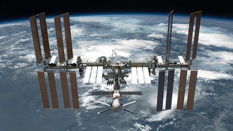 Америкаликларнинг ярмидан камроғи космосга учишга тайёр