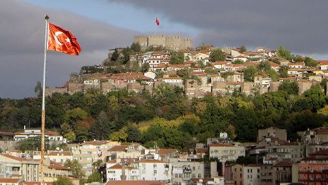 Turkiyada karikaturachi Erdo‘g‘onni haqorat qilgani uchun qo‘lga olindi