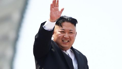 KXDR televideniyesi Kim Chen Inning Singapurga tashrifini yoritdi