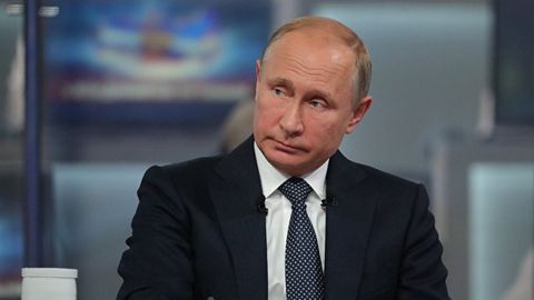 Путин неваралари билан мулоқот қилишга вақти етмаслигини тан олди