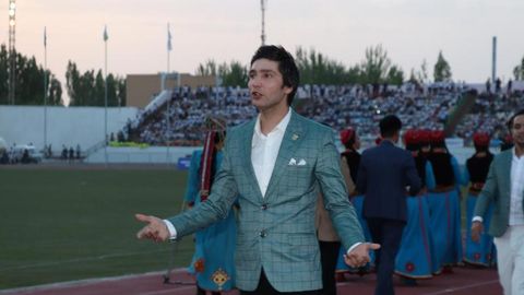 “Ummon” guruhi qoraqalpoq tilida qo‘shiq kuylaydi