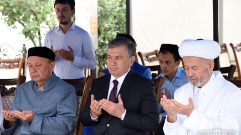 Шавкат Мирзиёев Анвар қорининг оиласига ҳамдардлик билдирди