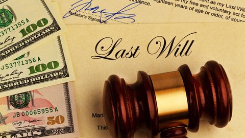 AQShda o‘qituvchi ayol o‘z o‘quvchilariga 1 mln dollarni vasiyat qilib qoldirdi