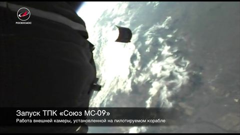 “Roskosmos” kosmik kemani uchirish jarayonidagi kemadan ko‘rinishni birinchi marta namoyish etdi (video)