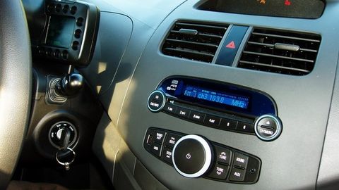 Andijonda yo‘lovchi haydovchiga pichoq urdi