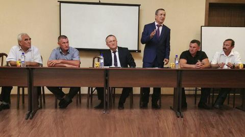 Samarqand karate federatsiyasida bitta ham tatami yo‘qligi, viloyatdagi 14 tumanda esa karate seksiyalari mavjud emasligi ma’lum bo‘ldi