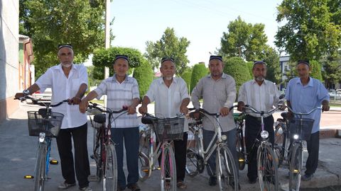 Farg‘onalik olti nafar otaxon velosipedda O‘zbekiston bo‘ylab sayohatga chiqdi