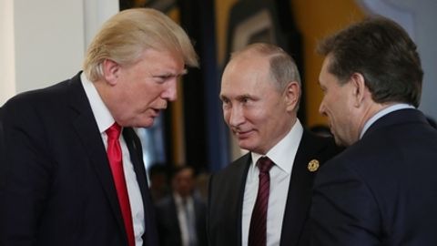 Дональд Трамп Владимир Путин билан июлда учрашишни режалаштирмоқда