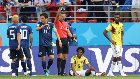 ЖЧ—2018. Россиядаги Жаҳон Чемпионатида илк қизил карточкани олган колумбиялик футболчи мундиал тарихига кирди