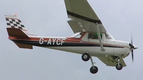 Уэльсда енгил моторли самолёт ҳалокатга учради