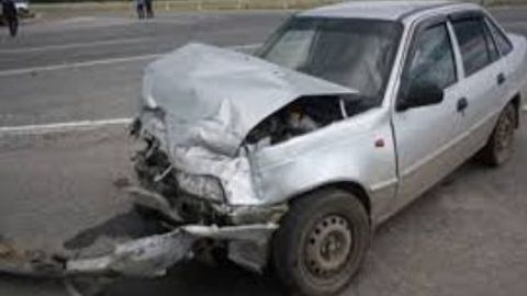 Жиззахда икки Nexia тўқнашди. Ҳайдовчининг отаси ва йўловчи ҳалок бўлди