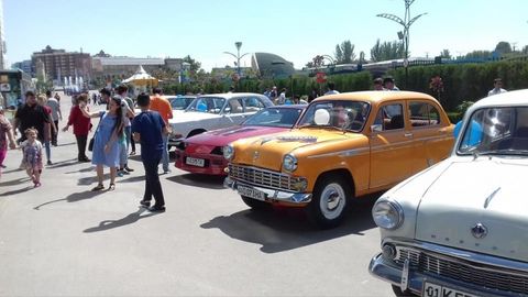 Retro avtomobillar ko‘rgazmasi 15-iyulga qoldirildi