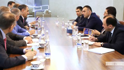 Rossiyadagi o‘zbekistonliklarga “Mir” plastik kartalari beriladi