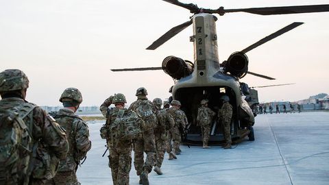 AQSh Afg‘onistonning aksariyat qismini toliblar nazorati ostida qoldirmoqda