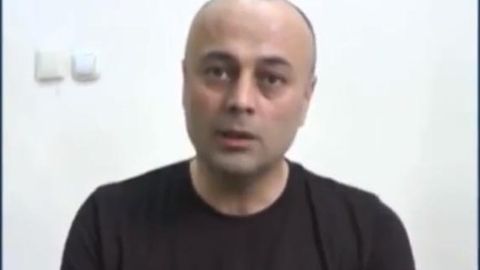 1999 йил февраль воқеалари иштирокчиси бўлган террорчи Ўзбекистонга олиб келинди (видео)