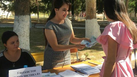 Журналистика ва оммавий коммуникациялар университети абитуриентларга DTМ рухсатномасини тарқата бошлади