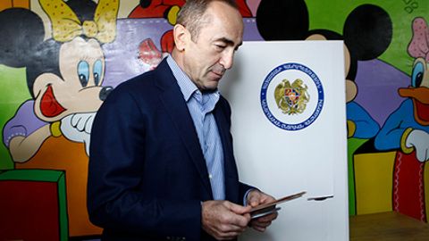 Armanistonda sobiq prezidentni hibsga olishmoqchi