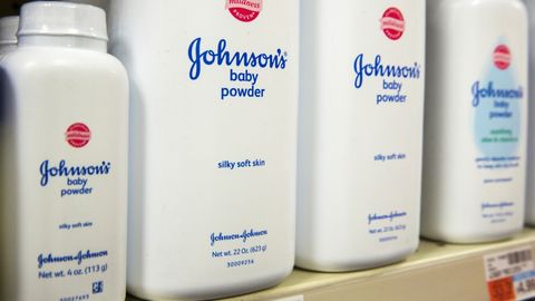 Johnson & Johnson kompaniyasi sepkilarining saraton keltirib chiqarish aybi bilan 4,7 milliard dollar jarima to‘ladi
