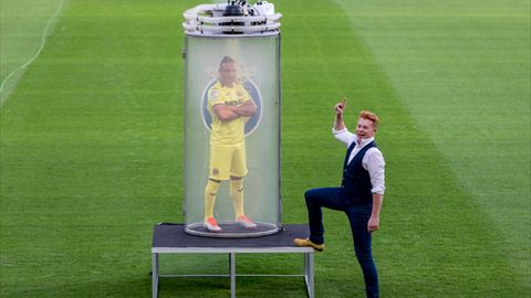 «Вильярреал» клуби янги ўйинчиси — Санти Касорлани «сеҳр» ёрдамида таништирди (видео)