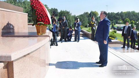 Emomali Rahmon: O‘zbekistonga tashrif tarixga zarhal harflar bilan bitiladi