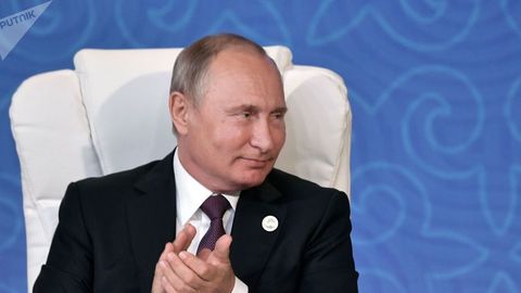 “Ma’nosiz harakat”: Putin Amerika kiritgan yangi sanksiyalarga shunday baho berdi