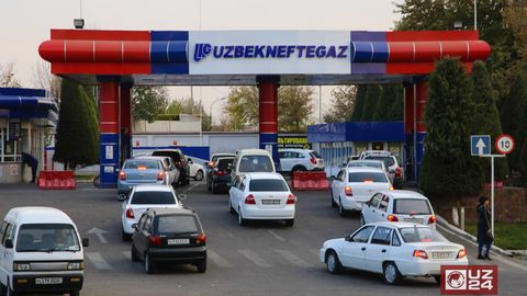 «Ўзбекнефтгаз» компания юбилейи муносабати билан 200 литрдан бензин тарқатилиши ҳақидаги хабарларни рад этди