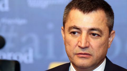 Rasman: Hukumat korteji ishtirokidagi YTHda olti kishi jarohat oldi. Alisher Sultonovda — chanoq kosachasi yopiq sinishi