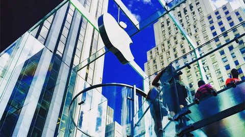 Apple’ning bozor narxi 1 trln dollarga yetdi