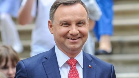 Польша президенти Янги Зеландия ва Ирландияни адаштириб юборди