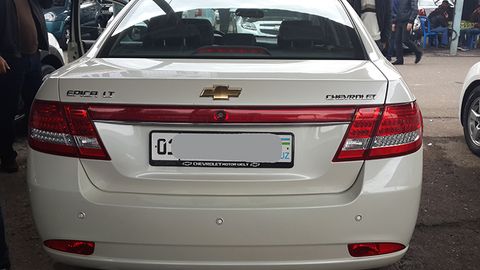 Toshkentda Epica haydovchisi o‘quvchi qizning pulini tortib oldi