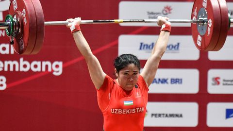 Og‘ir atletika. Omadoy Otaqo‘ziyeva Osiyo o‘yinlari—2018 kumush medali sohibasi!
