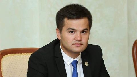 Абдулазиз Мўминов Ёшлар иттифоқи Наманган вилоят кенгаши раиси вазифасини бажарувчи этиб тайинланди