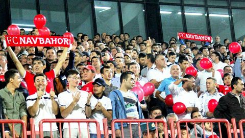 “Navbahor” ayol muxlisalar uchun o‘z stadionidan bepul sektor ajratdi