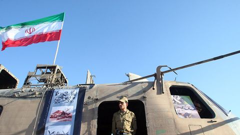 Эрон Ахваздаги теракт туфайли Евроитифоқнинг уч давлати элчиларини чақиртирди