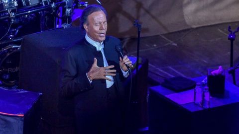 Alisher Usmonov Toshkentda Xulio Iglesiasning bepul konsertini tashkil qildi