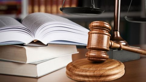 Ўзбекистонда адвокатларнинг ҳуқуқлари кенгайтирилади. Уларга енгилликлар берилади