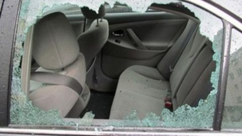 Toshkentda Malibu’ning oynasini sindirib, 6800 dollar va 4 mln so‘m o‘g‘irlagan shaxs ushlandi