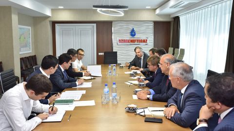 Швейцариянинг Credit Suisse банки Ўзбекистон нефть ва газ саноати лойиҳаларини молиялаштиради