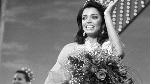 1995 йилги «Коинот гўзали» жигар саратонидан вафот этди