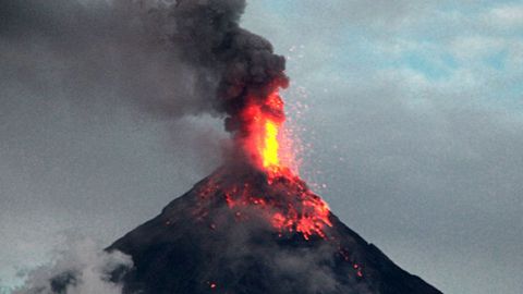 Ozarbayjonda kattaligi bo‘yicha dunyoda ikkinchi o‘rinda turuvchi balchiqli vulqon — Otman-Bozdag uyg‘ondi