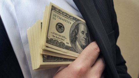 Хива шаҳар ҳокими ўринбосари 2000 доллар пора билан қўлга тушди