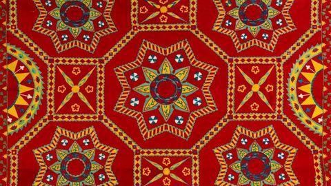 Karimov Fondi Toshkent fotosuratlar uyida “So‘zananing tug‘ilishi” nomli ko‘rgazma o‘tkazadi