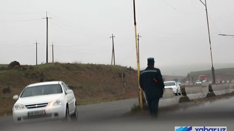 Қашқадарёда Captiva’ни тўхтатган йўл инспекторлари калтакланди