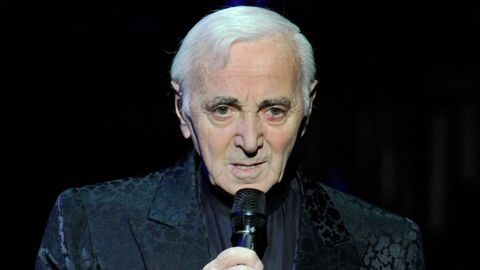 Шарл Азнавур Тошкентда гастроль билан кутилганди