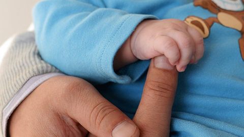 Samarqandda 1 oylik o‘g‘lini 4 million so‘mga sotayotgan ayol qo‘lga olindi